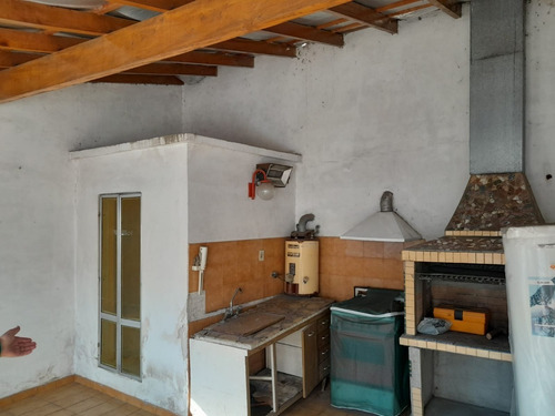 Imagen 12 de 15 de Casa Sobre Lote Propio De 40 Mts. Buena Ubicación.