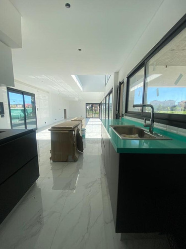 Imagen 8 de 27 de Casa - Los Talas