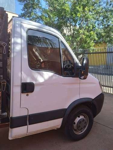 Imagem 3 de 18 de Iveco 35s14