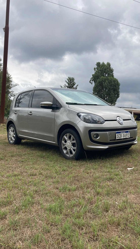 Imagen 11 de 22 de Volkswagen Up! 2016 1.0 High Up! 75cv