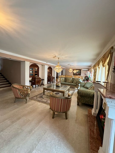 Casa En Venta 1.026 M2 - Urb. Alto Prado