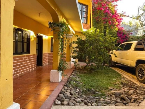 Imagen 2 de 9 de Casa En Renta De 3 Habitaciones En Jocotenango
