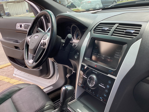 Ford Explorer 4.0 Limited V6 Sync 4x2 Mt