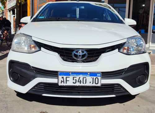 Toyota Etios 1.5 Sedan X