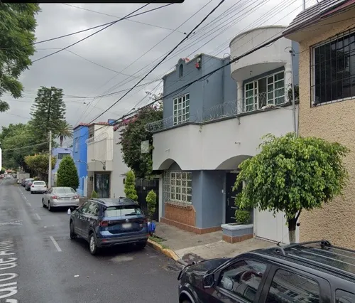 Am- Amplia Casa De 3 Recamaras En Remate En Iztaccihuatl