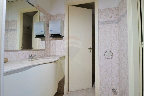 Venta Edificio Ciudad Vieja Con Gran Potencial