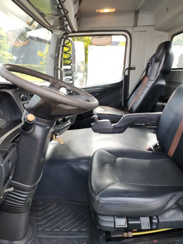 Imagem 8 de 13 de M. Benz Axor 3344 6x4