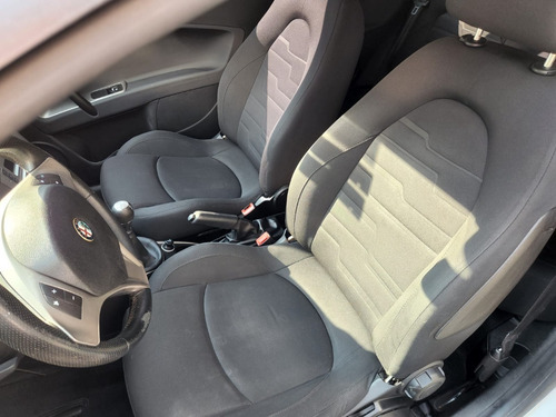 Imagen 10 de 14 de Alfa Romeo Mito Junior 2014 78 Cv
