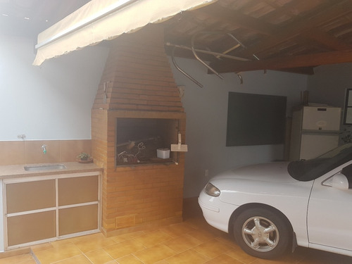 Imagem 13 de 14 de Casa A Venda No Bairro Centro - Lindoia/sp