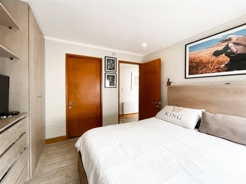 Casa En Venta De 5 Dorm. En Lo Barnechea