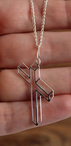 Imagem 1 de 6 de Pingente Crucifixo Cruz Vazada + Corrente Prata 925