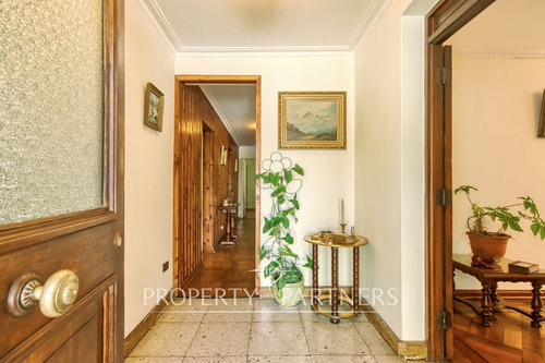 ¡oportunidad Única! Casa De Un Piso Con Amplios Es...