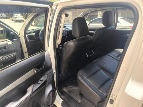 Toyota Hilux 2.8 SRV 4X4 CD 16V DIESEL 4P AUTOMÁTICO