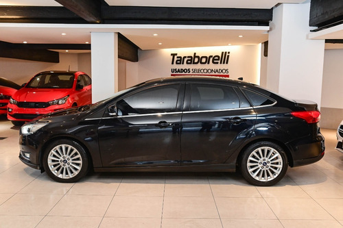 Imagen 7 de 16 de Ford Focus 4p 2.0l N At Titanium Fer