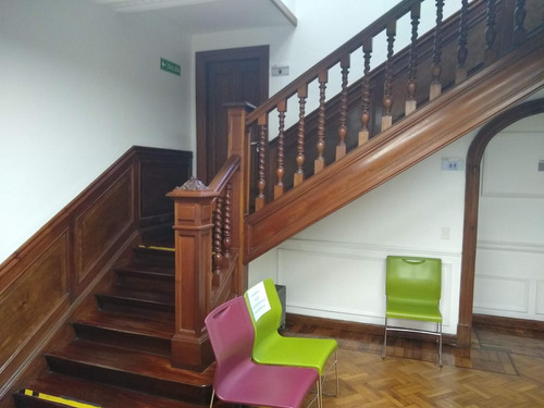 Oficina En Belgrano, 17 Ambientes En Edificio De Categoría.
