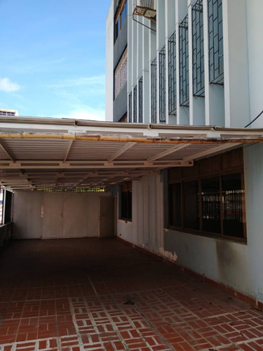 Imagen 3 de 14 de Locales Comerciales Zona Puerto Y Alta Vista Caroni Plaza