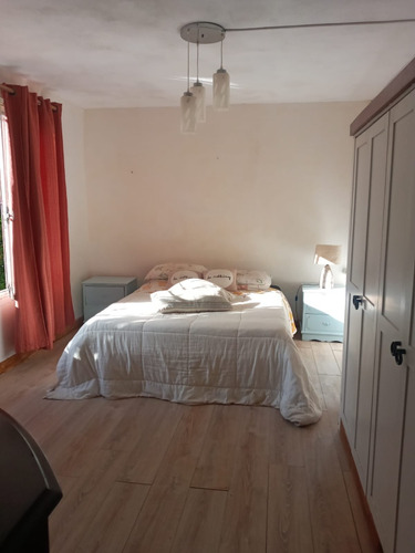 Casa De 2 Dormitorios Con Piscina Climatizada