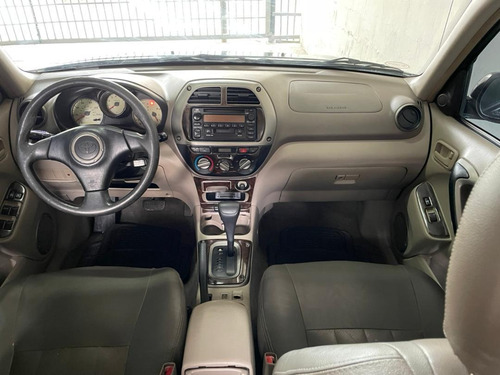 Imagen 8 de 11 de Toyota Rav4 4 Cil