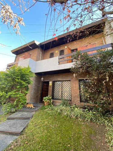 Imagen 2 de 23 de Excelente Casa De 5 Ambientes.