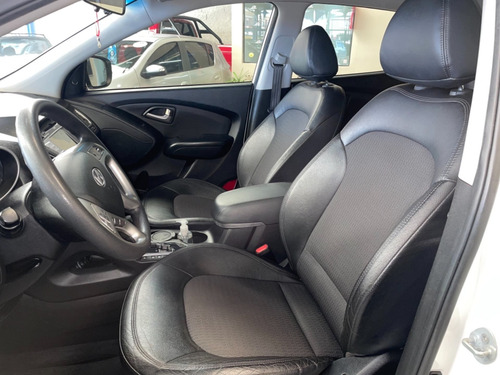 Imagem 8 de 10 de Hyundai Ix35 Gls 2.0 Branco 2016