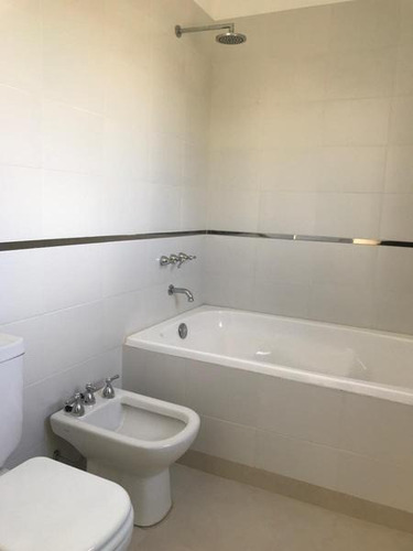 Imagen 14 de 23 de Lareu Propiedades - Casas En Barrio Vistas - Puertos