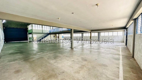 Daniela Linarez Alquila Galpones En La Zona Industrial I Barquisimeto Posee 500m2 Area De Mezzanina Vigilancia Las 24 Horas Y Todos Los Servicios Básicos Operativos