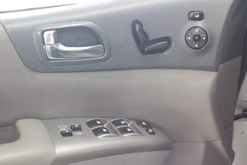 Kia Carnival 2009 3.8 Automático 7 Lugares
