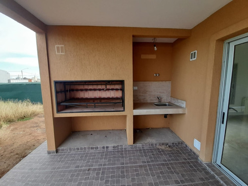 Imagen 18 de 21 de Casa A Estrenar En Venta Las Cañitas 2