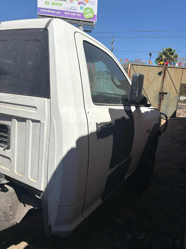 RAM 4000 5.7 Chasis Cabina P 4x2 Mt