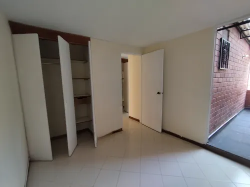 Apartamento En Arriendo En Calasanz. Cod A17347