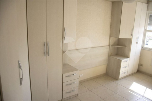2 Dormitórios, 1 Cozinha Ampla, 1 Vaga, Em Ótima Localização No Melhor De Santos - 271-im559662