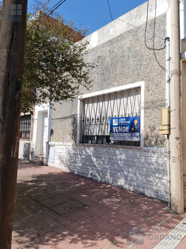 Vendo Casa En Barrio Cofico A Remodelar.