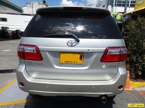 Imagen 6 de 25 de Toyota Fortuner Sr5