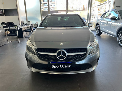 Mercedes Benz A200