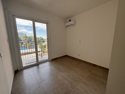 Alquiler Departamento De Categoría 5ta Sección Mdz