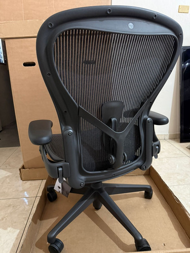 Cadeira Herman Miller New Aeron C Completa 2024 +nf Grafite Tela