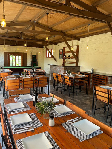 Local Tipo Restaurante Padre Hurtado (camino Las Violetas)