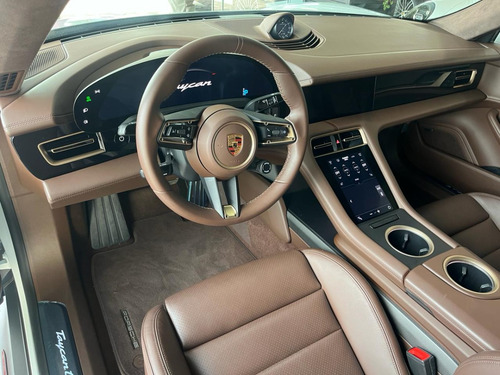 Porsche Taycan Turbo S 2023