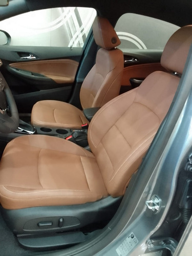 Imagen 4 de 25 de Cruze Premier 2023 4puertas