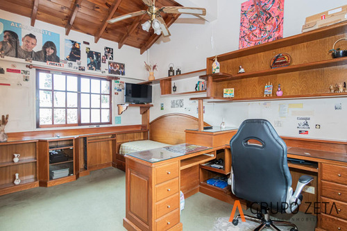Hermosa Casa En Villa Del Parque Con Pileta