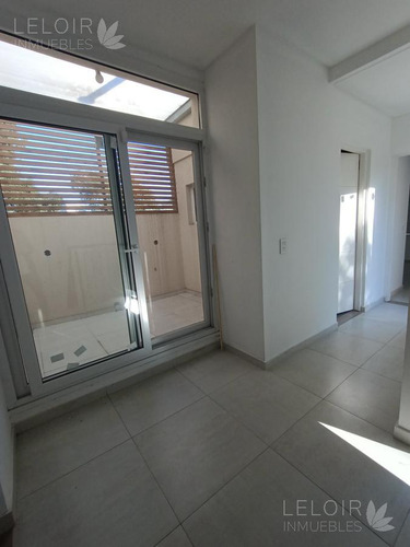 Casa 4 Ambientes En Venta Barrio Cerrado Bosque Zapiola - Paso Del Rey