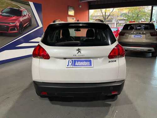 Peugeot 2008 1.6 Feline Tip