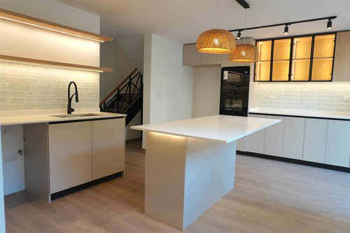 Casa Remodelada Vitacura A Pasos Colegio Manquehue