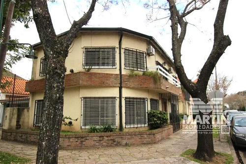 Casa 7 Ambientes, Con Suite, Patio Y Cochera - Martínez