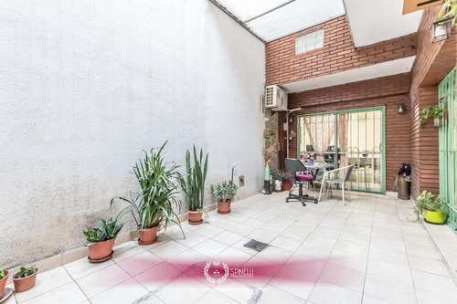 Venta Casa Terreno 126m² En Boedo Almagro Con 277m² Construidos 3 Terrazas Patio Quincho Parrilla