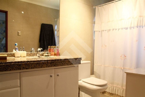 Imagen 18 de 27 de Casa En Venta De 5 Dorm. En Las Condes