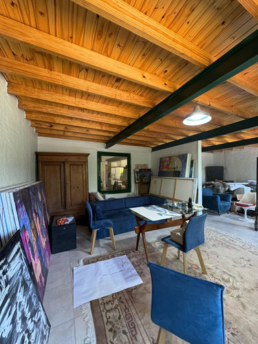 Casa En Venta - 8 Dormitorios 4 Baños - La Lonja