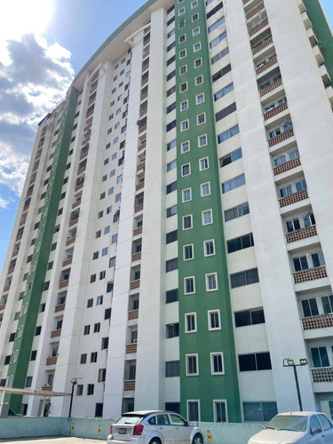 En Alquiler, Apartamento Amoblado En Los Mangos-res. Taguay  Rpv