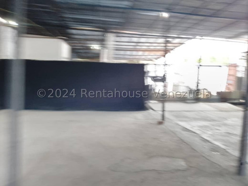 Galpón Venta Guatire Miranda. Ar. Mls # 24-25521