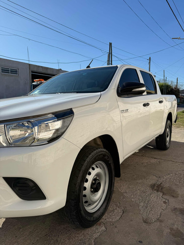 Toyota Hilux 2.4 Cd 150cv 4x2